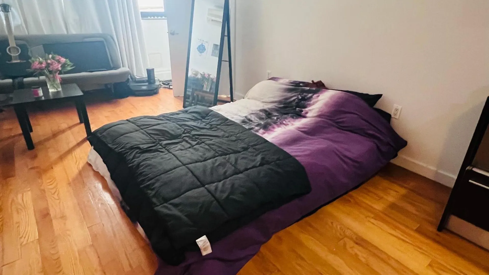 Williamburg Beautiful Ground Floor Apartment location